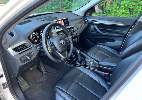 BMW X1 cena 100000 przebieg: 121000, rok produkcji 2018 z Zgorzelec małe 497